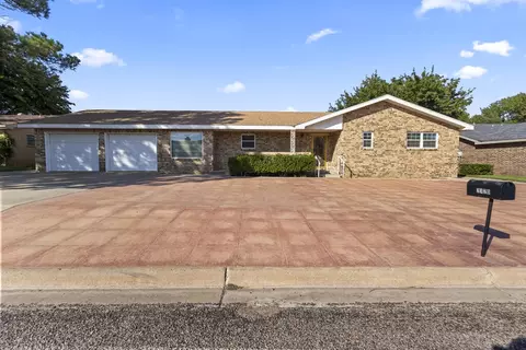 2120 NW Ave C, Seminole, TX 79360