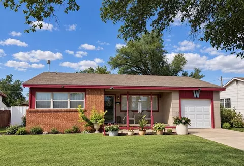 1007 NW 8th Pl, Andrews, TX 79714