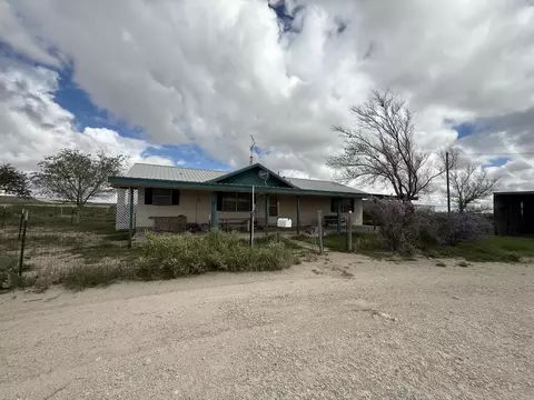 5384 N Wilson Way, Fort Stockton, TX 79735