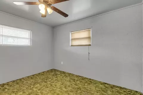 Bedroom - 100 E Wharton, Kermit, TX 79745 photo 6 of 7