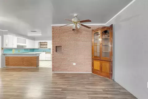 Living - 100 E Wharton, Kermit, TX 79745 photo 3 of 4