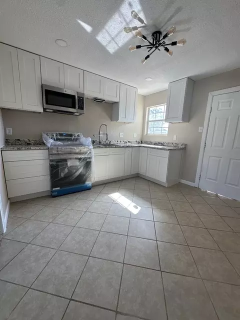 Kitchen - 700 22nd St, Crane, TX 79731 photo 1 of 1