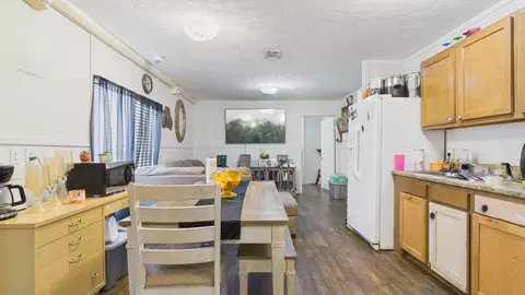Dining - 307 E D St, Pecos, TX 79772 photo 1 of 1