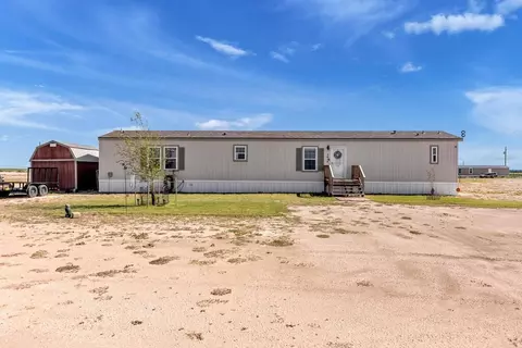 2438 Breeze Ave, Stanton, TX 79782