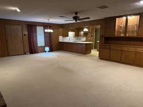 Living - 900 E Bryan Ave, Kermit, TX 79745 photo 5 of 5