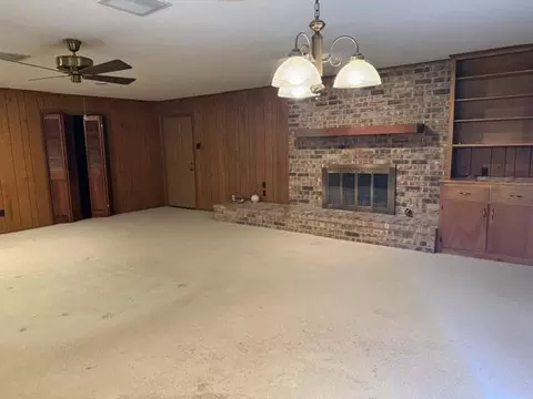Living - 900 E Bryan Ave, Kermit, TX 79745 photo 2 of 5