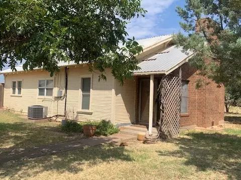 1454 E Us Highway 180, Snyder, TX 79549