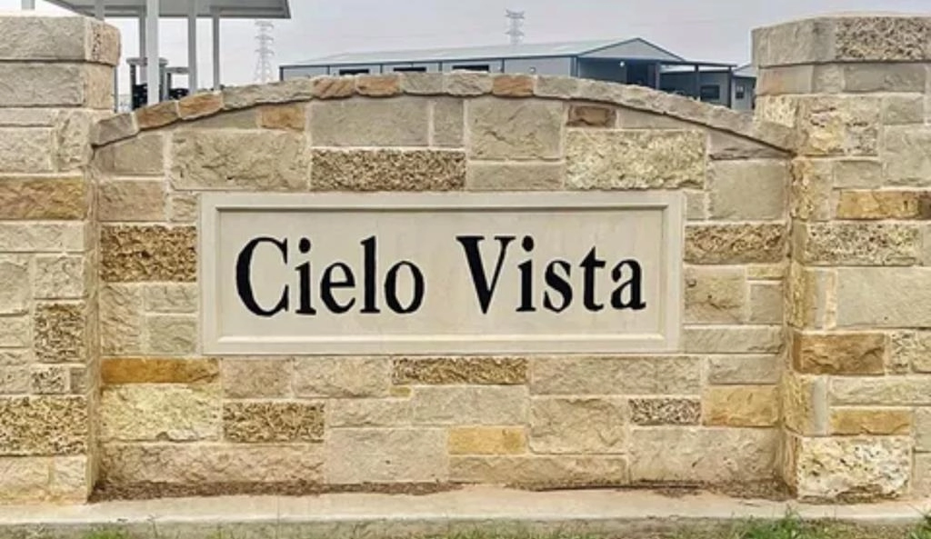 2806 S County Rd 1087  