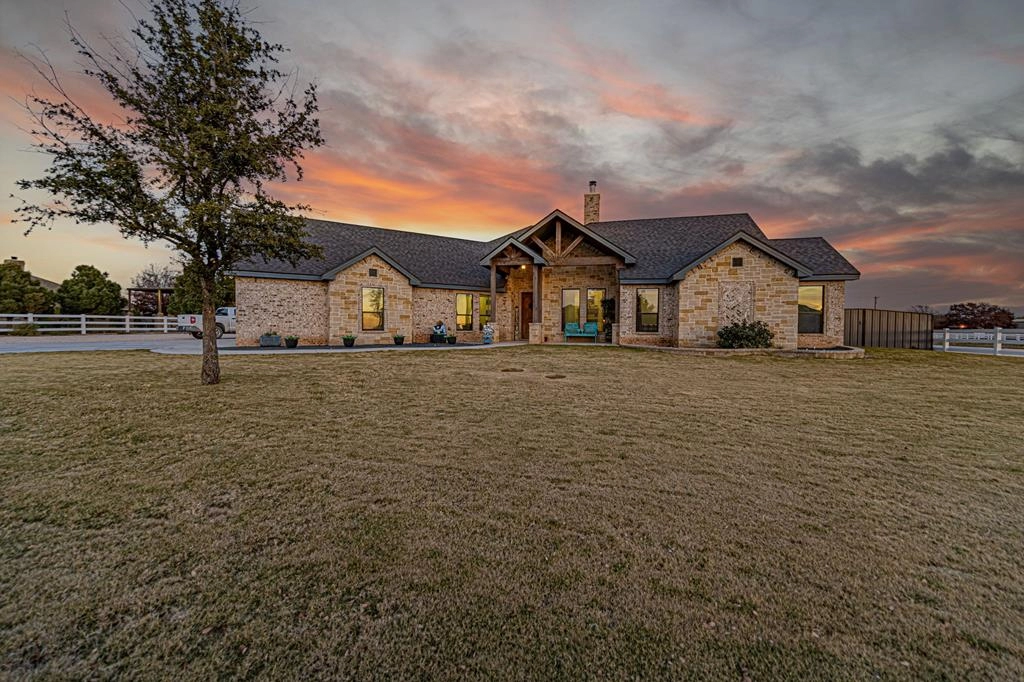 2203 S County Rd 1087  