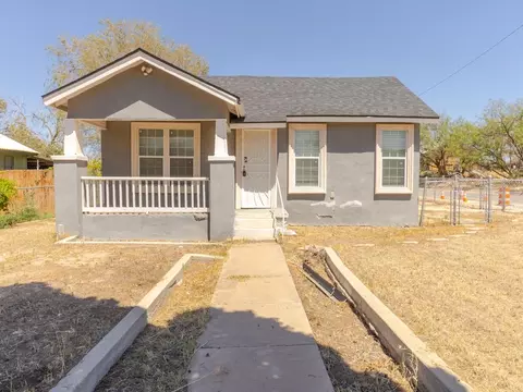 711 Abrams, Big Spring, TX 79720 photo 1