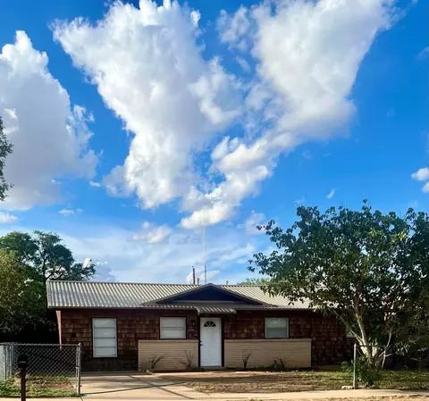 3718 Hatch, Big Spring, TX 79720 photo 1