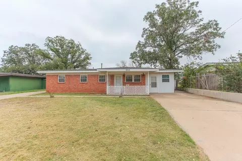 1802 Morrison Dr, Big Spring, TX 79720 photo 1