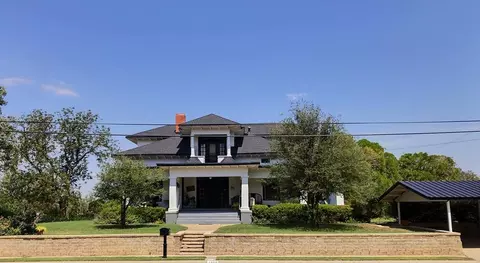 2311 30th St, Snyder, TX 79549