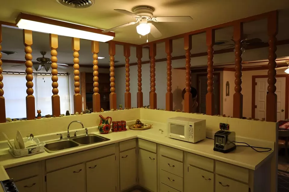 Kitchen - 301 E Kerr, Sanderson, TX 79848 photo 2 of 3