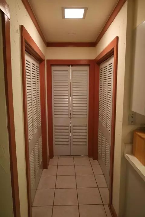 Entry Way - 301 E Kerr, Sanderson, TX 79848 photo 1 of 2