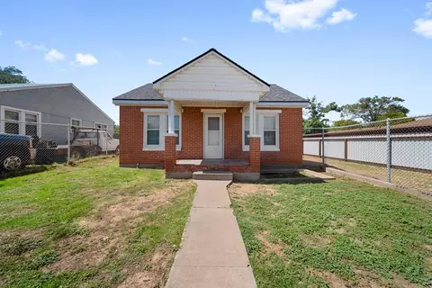 709 E 14th St, Big Spring, TX 79720 photo 1