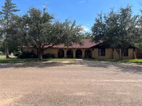 2201 S 2nd Pl, Lamesa, TX 79331