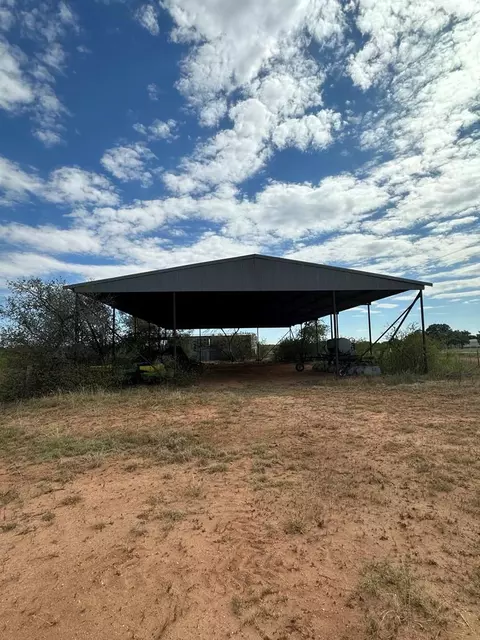 2020 Highway 84 N, Snyder, TX 79549