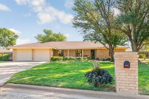 5506 Cedar Creek Dr, Snyder, TX 79549