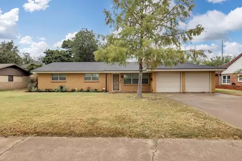 1805 D St, Midland, TX 79705