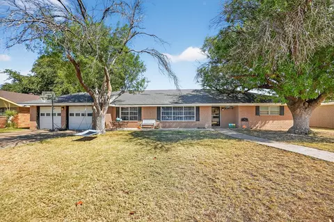 1906 Hughes St, Midland, TX 79705