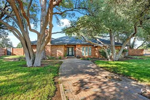 4313 Valley Dr, Midland, TX 79707