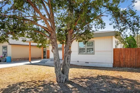 225 E Circle Dr, Midland, TX 79705