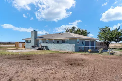201 Flowers Rd, Big Spring, TX 79720 photo 1