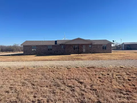 8886 S Round Top Rd, Snyder, TX 79549