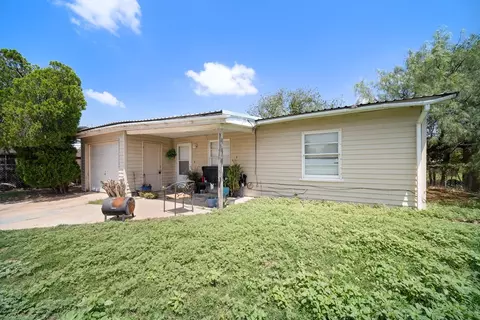Exterior - 1213 Ridgeroad Dr, Big Spring, TX 79720 photo 2 of 5