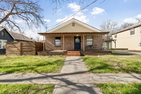 512 S Nueces Dr, Coleman, TX 76834