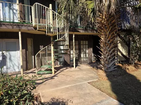 501 W Scharbauer Dr #12, Midland, TX 79705