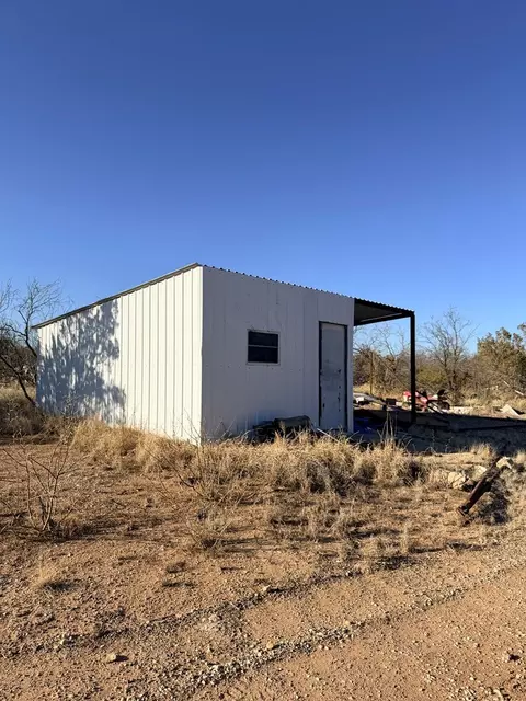 211 Kinsey St, Big Spring, TX 79720 photo 3