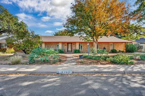3203 Maxwell Dr, Midland, TX 79705