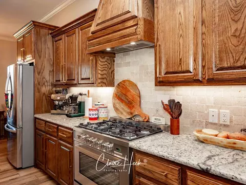 Kitchen - 2902 Patrick Pl, Midland, TX 79705 photo 7 of 7