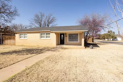 400 SW 12th St, Seminole, TX 79360