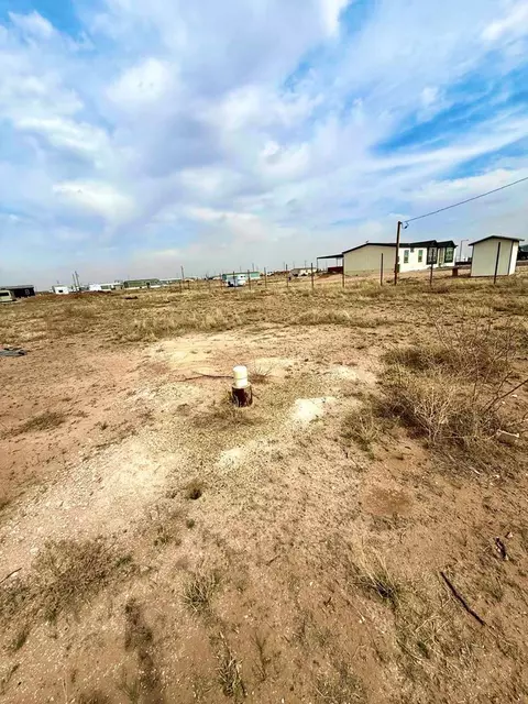 2101 Bowie Dr, Midland, TX 79705