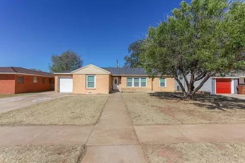 1507 E 11th Pl, Big Spring, TX 79720