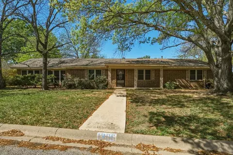 1306 Westhill Ln, Coleman, TX 76834