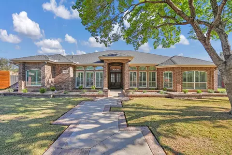 5400 Hillcrest Ct, Midland, TX 79707