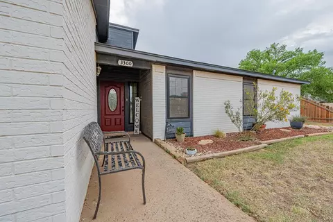 3300 Dentcrest Dr, Midland, TX 79707