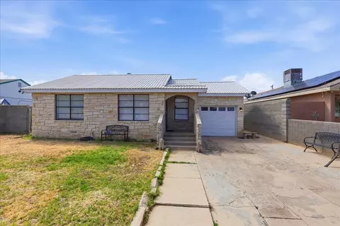 303 Sunset Ln, Odessa, TX 79763