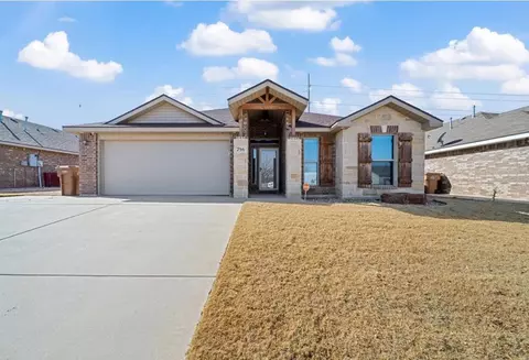 716 Baylor Blvd, Big Spring, TX 79720