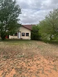 601 Edwards St, Merkel, TX 79536