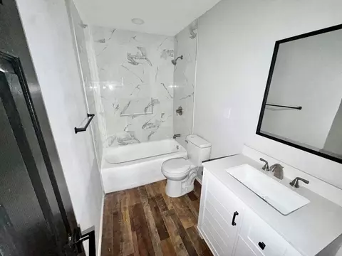 Bath - 1004 E 21st St, Big Spring, TX 79720 photo 2 of 2