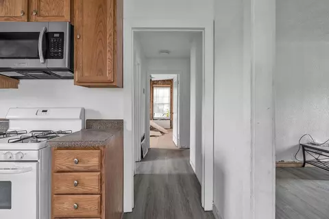 Entry Way - 1405 E 11th Pl, Big Spring, TX 79720 photo 1 of 1