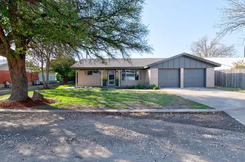 1415 Bandera Dr, Roscoe, TX 79545