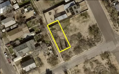 504 W 8th St, Big Spring, TX 79720