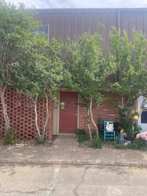3000 W Illinois Ave #24, Midland, TX 79701