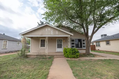 306 33rd St, Snyder, TX 79549
